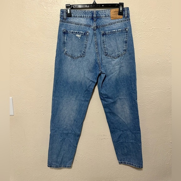 Stradivarius Womens Size 6‎ Blue Distressed High-Rise Button Fly Mom Jeans - Picture 5 of 6